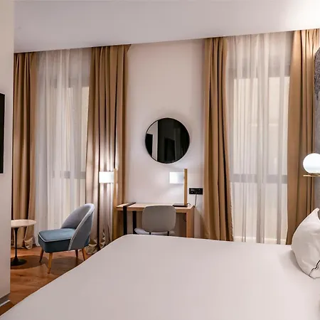 Vincci Seleccion Unuk 5 Gl Hotel Seville